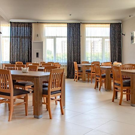 Zig Zag Hotel Kamjanets-Podilskyi Eksteriør billede