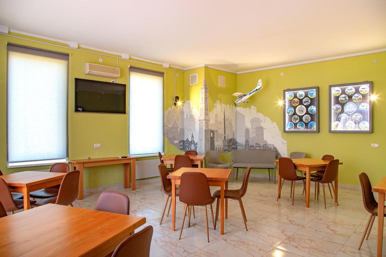 Zig Zag Hotel Kamjanets-Podilskyi Eksteriør billede